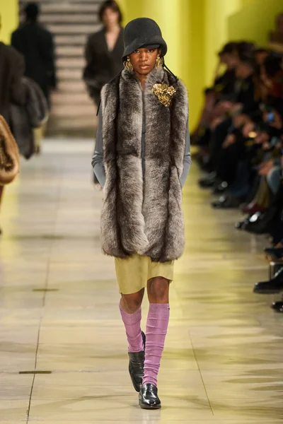 Look 5